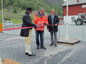 binary-677345-979989