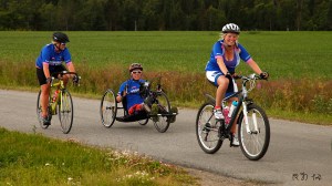 Syklister i Brunlanes. Foto: Reidar Nordkveldemoen ©