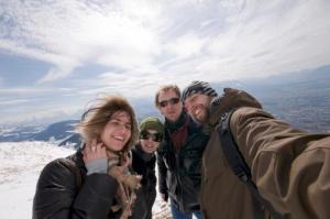 Spesielt ungdom og unge voksne er utsatt for tyveri, fordi de har med seg stadig større verdier på tur, melder forsikringsselskapet Frende. Illustrasjonsfoto: iStock