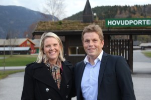 Det var en stolt og takknemlig daglig leder Geir Helge Espedalen som mottok gavesjekken. Foto: Dyrsku'n